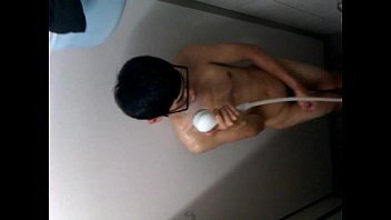 [SPECSADDICTED.com] Naughty Taiwan boy jerking off in shower (short video)
