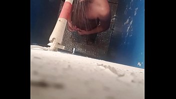 Espiando a sobrino en la ducha El Salvador