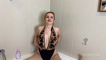 Candy Alexa tittyfucks and blowjob until you cum all over my huge boobs